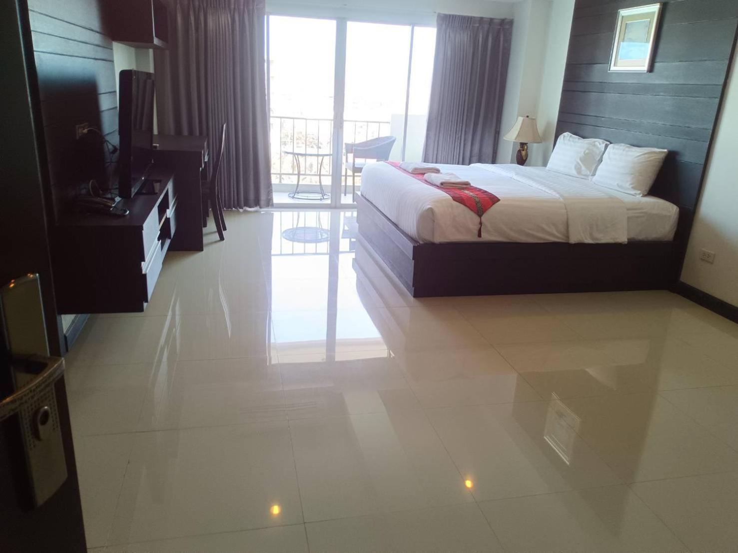 Valhalla Pattaya Hotel Jomtien Beach Dış mekan fotoğraf